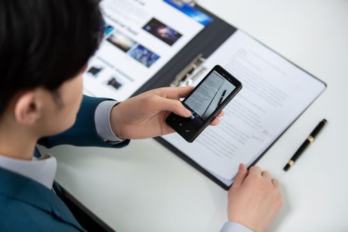 跨境溝通神器來(lái)了 涵蓋16大領(lǐng)域?qū)I(yè)詞匯,訊飛雙屏翻譯機(jī)真香